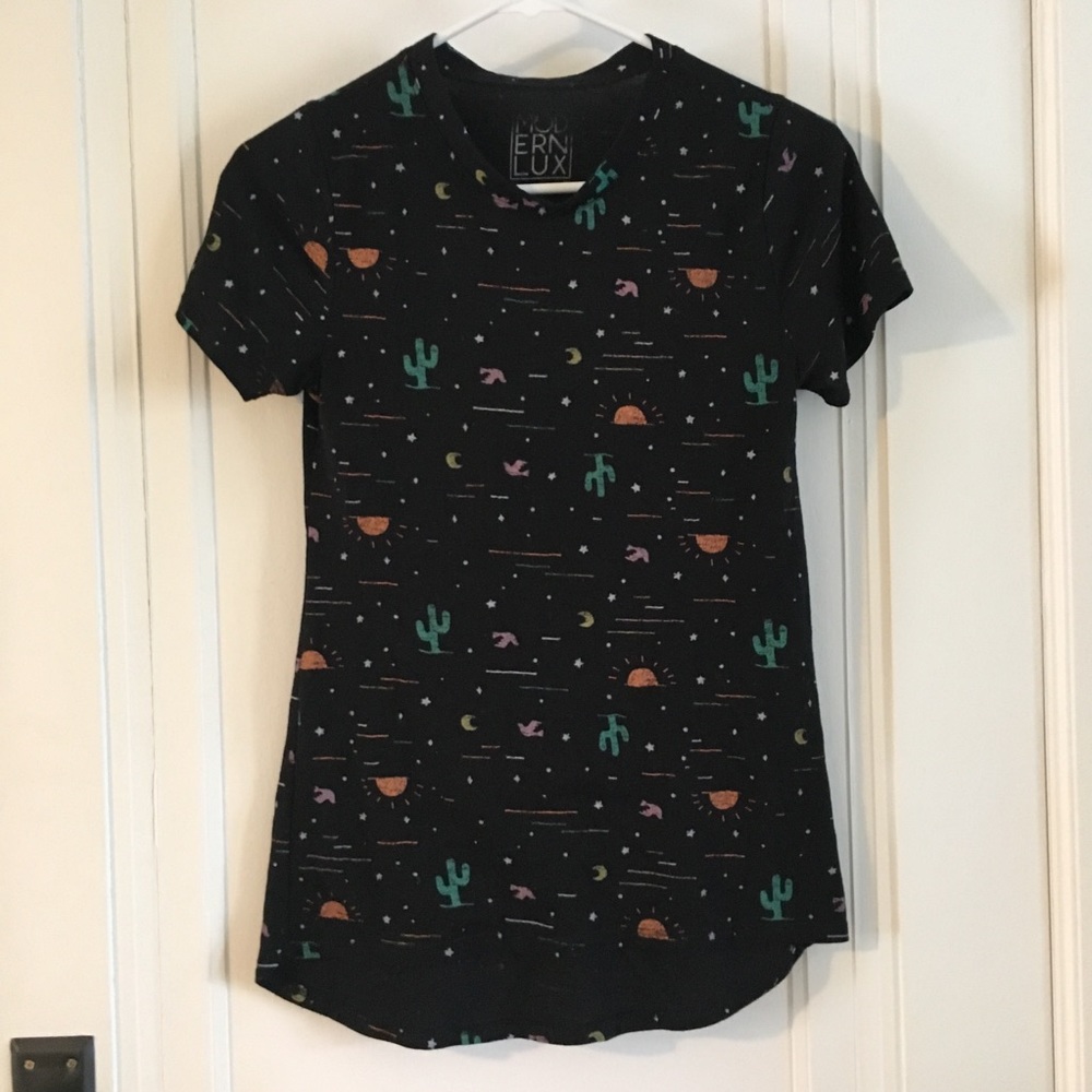 FINAL ⬇️ Modern Lux HiLo Tee Cactus & Sun print